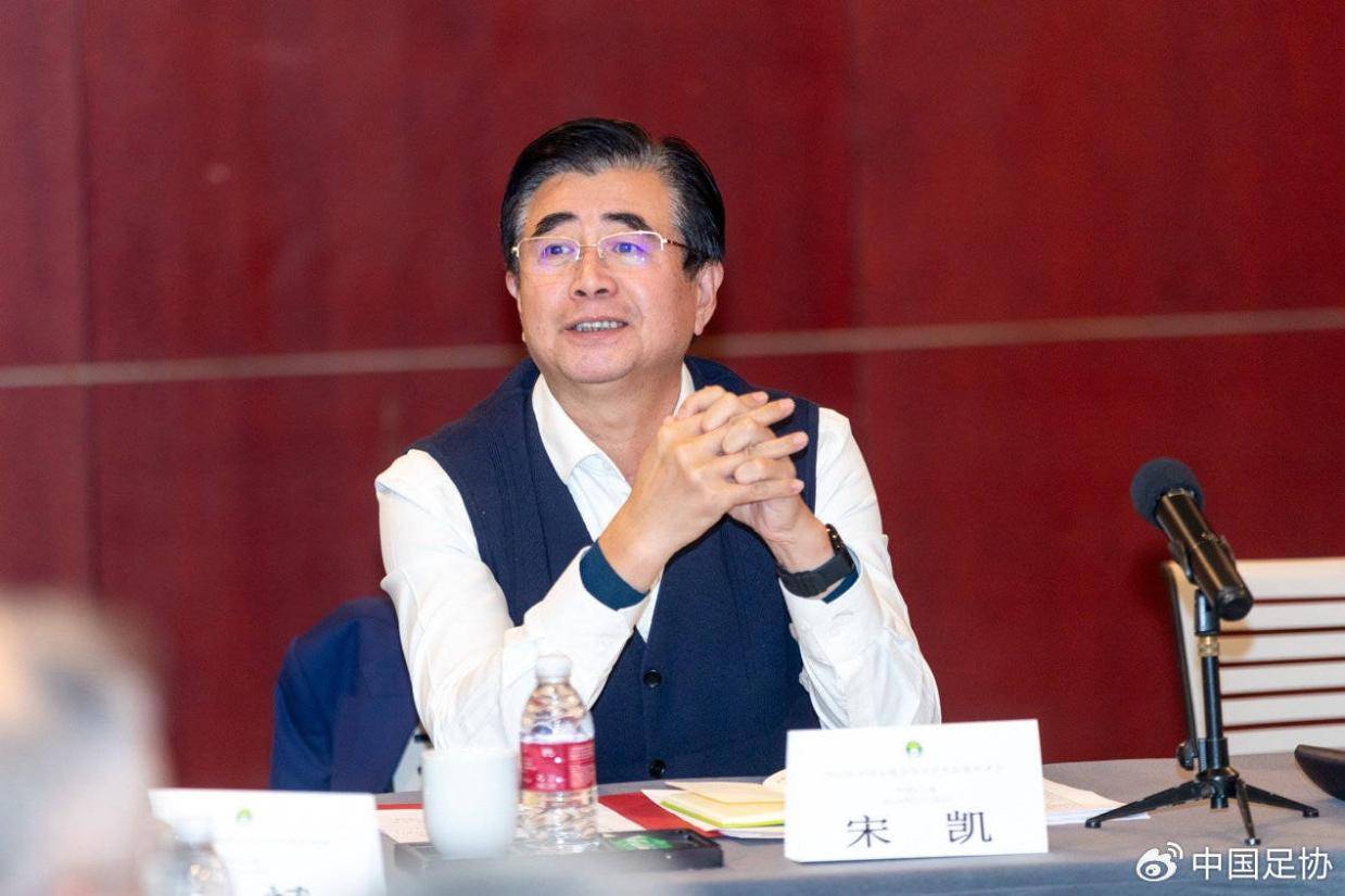 男足也快了？动真格：曝足协重金奖励女足球员留洋，去六大联赛补贴最高